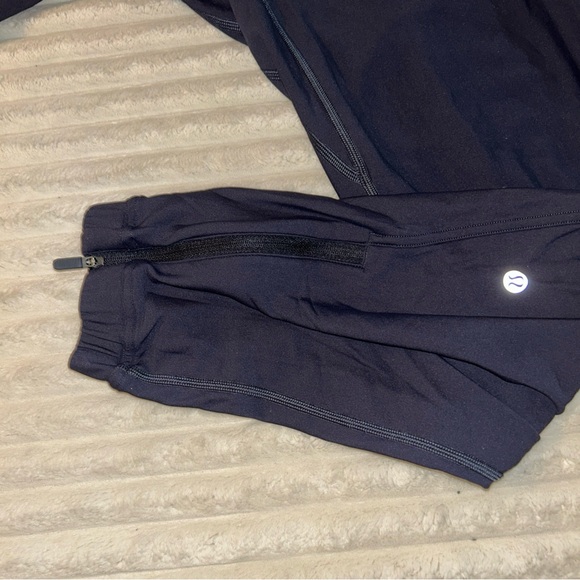 Lululemon Adapted State Women’s 8 High-Rise Tech Fleece Jogger Dark Navy - Picture 6 of 10